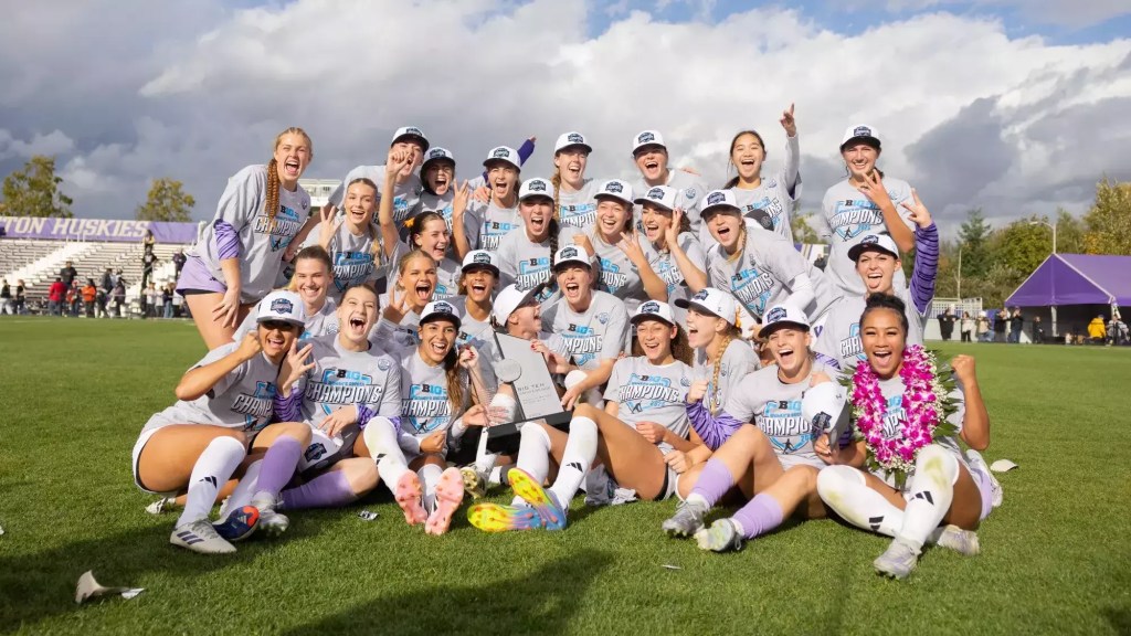 UW Women’s Soccer Clinches First Big Ten Title, First Conference Crown Since&nbsp;2000