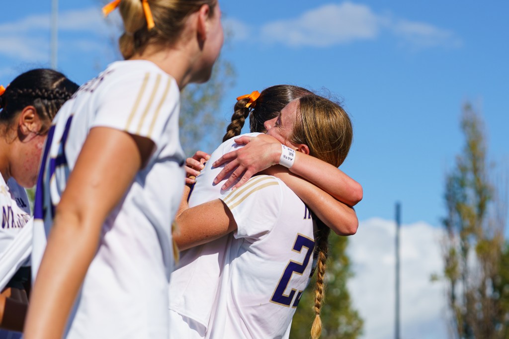 Ijams and Newlin Rise as Washington Women’s Soccer Advances to NCAA Tournament Elite&nbsp;Eight