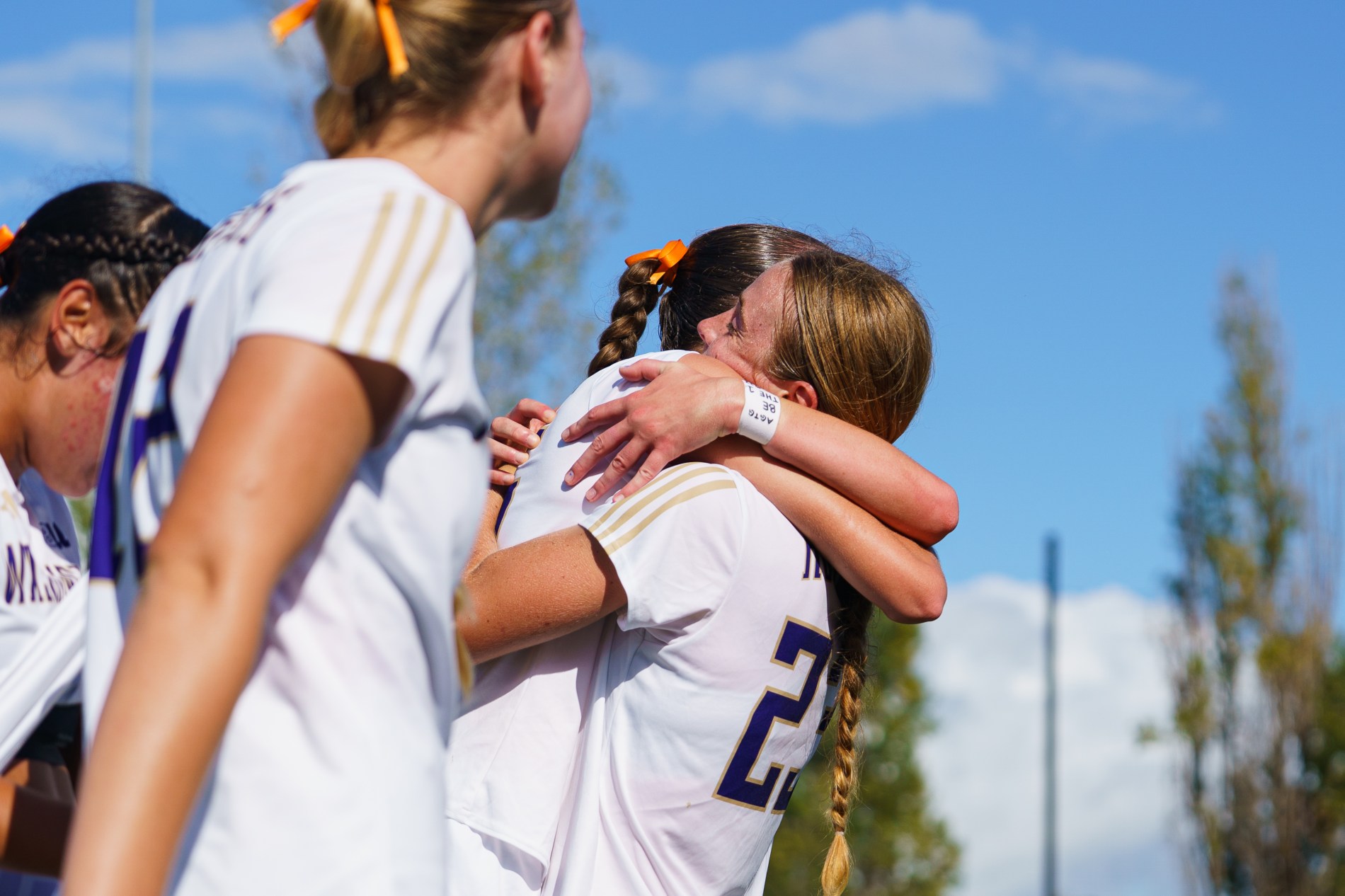 Ijams and Newlin Rise as Washington Women’s Soccer Advances to NCAA Tournament Elite&nbsp;Eight