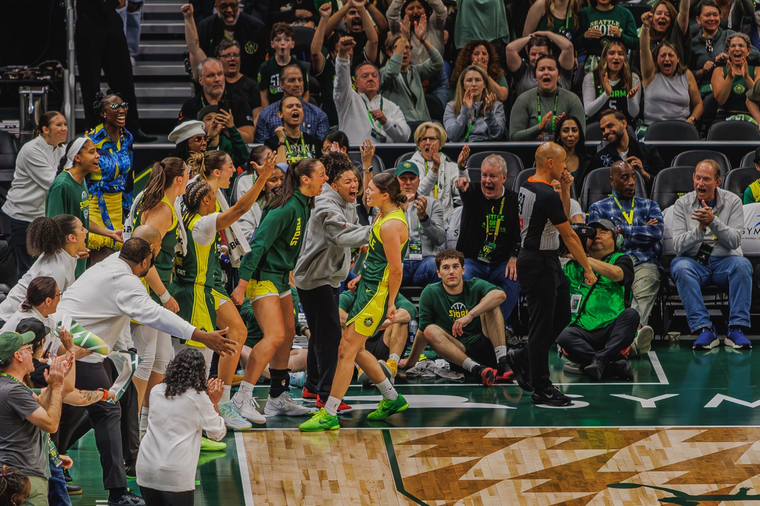 WNBA: Storm Ends 11-Game Skid ; Defeats Liberty&nbsp;99-88