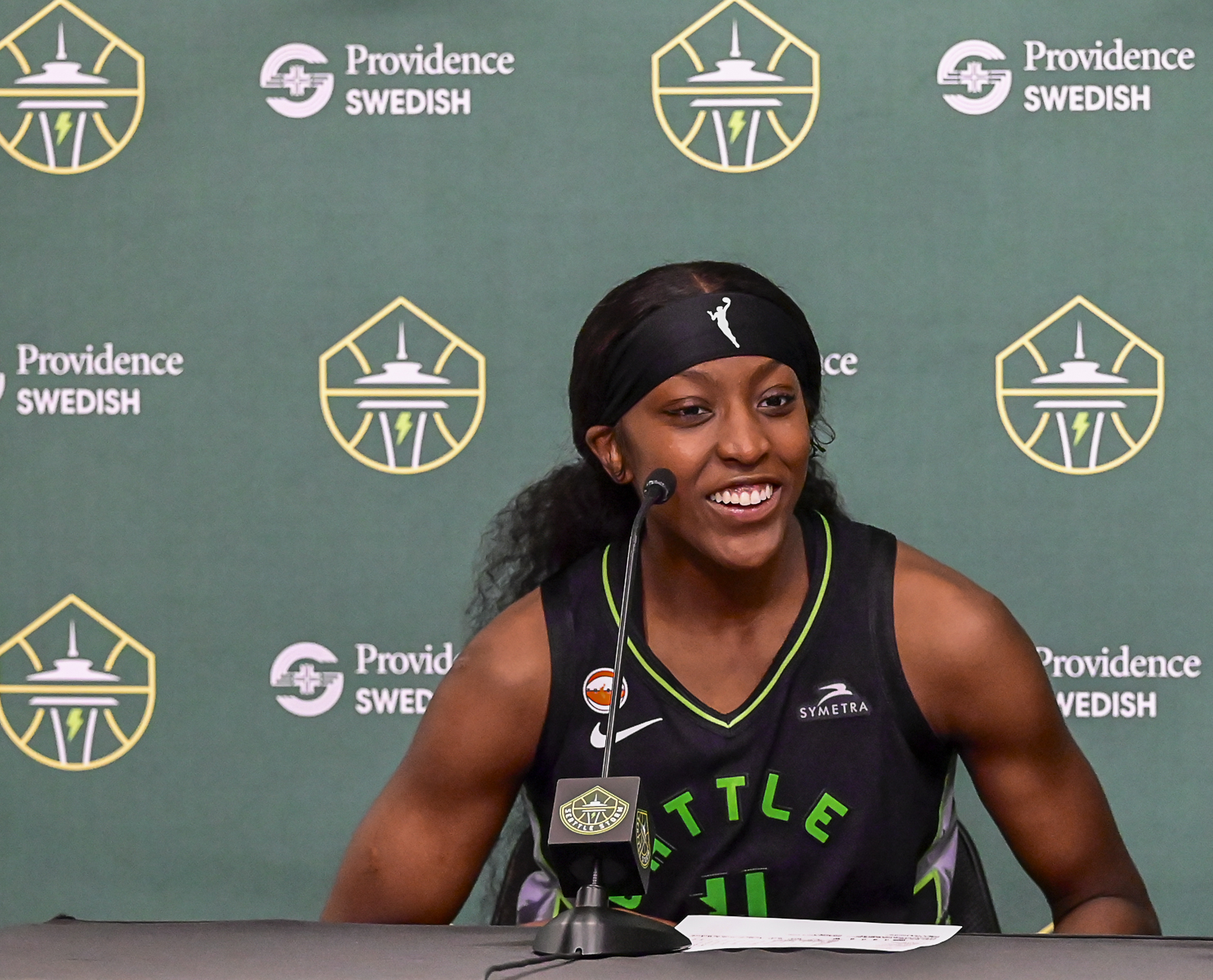 Flau’jae Johnson Finishes Record Breaking Rookie Season in Seattle With Multiple&nbsp;Milestones